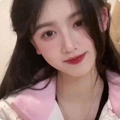 拥抱太阳的月亮